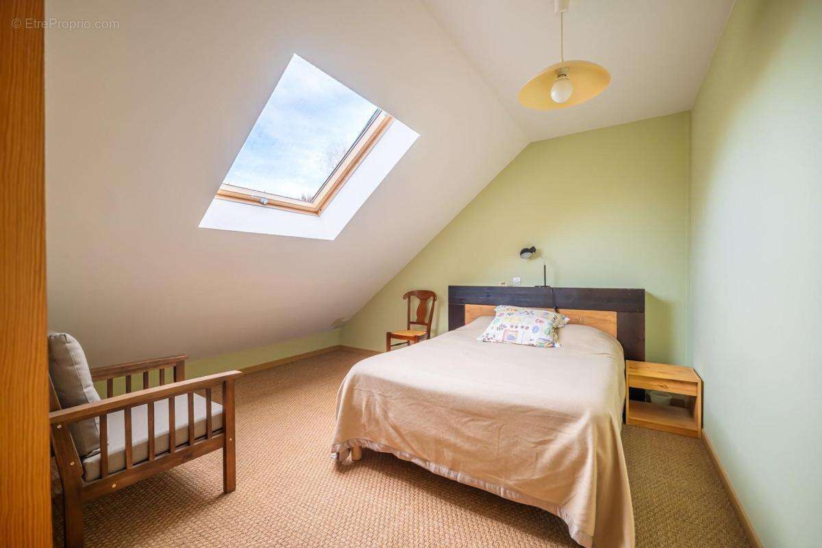 Maison à YVRE-L'EVEQUE