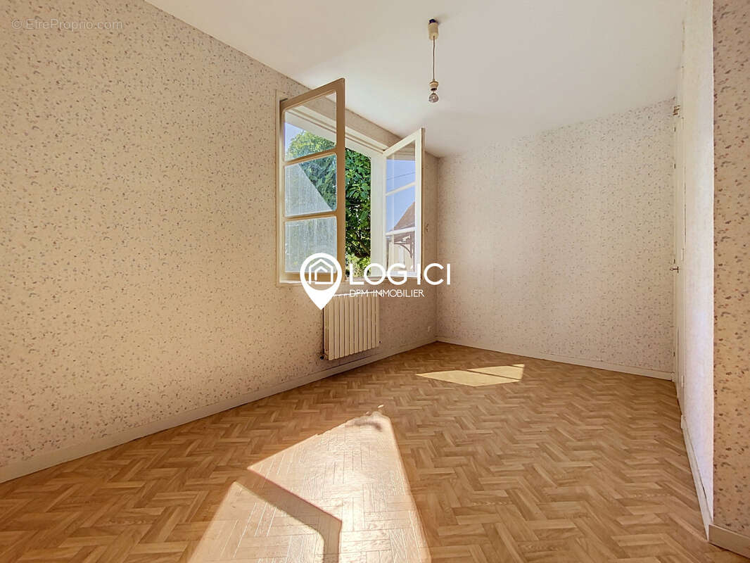 Maison à THEZE