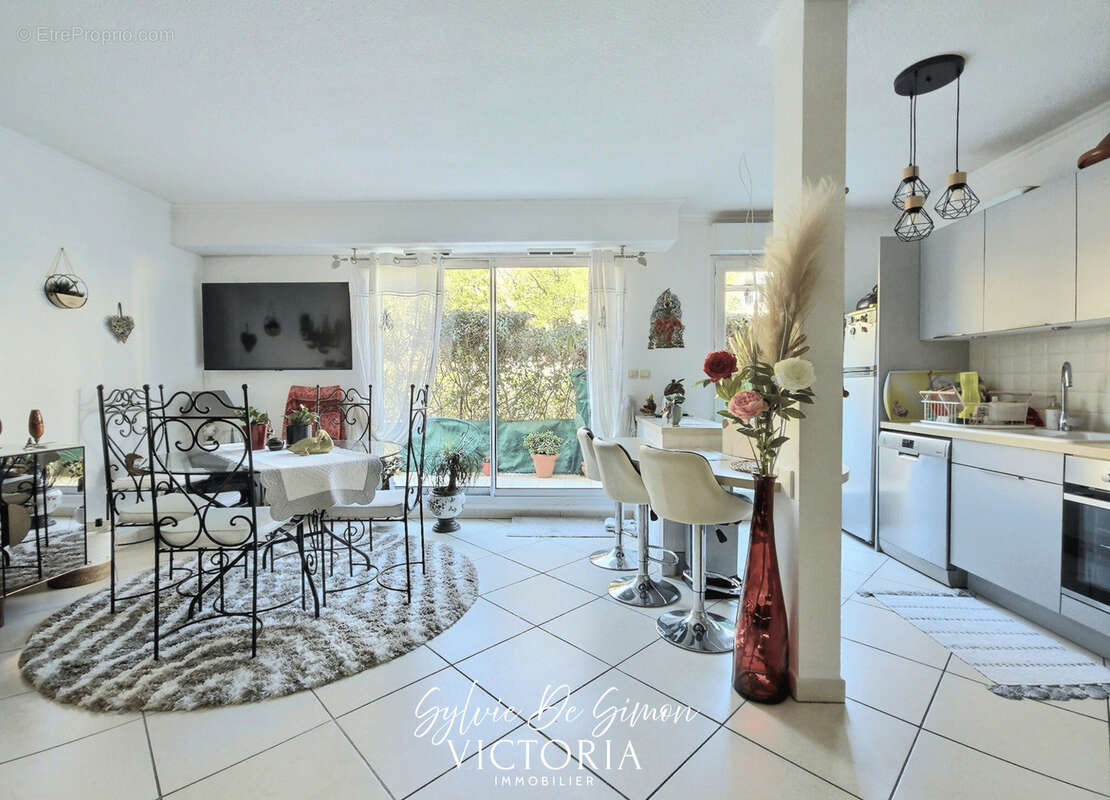 Appartement à HYERES