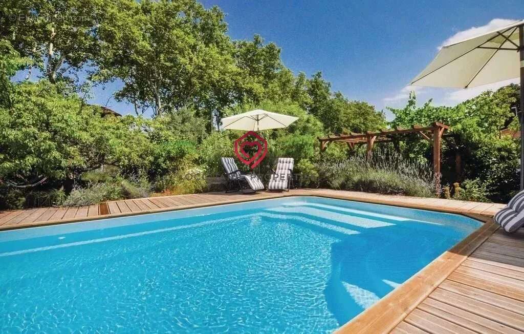 Maison en pierre avec gîte, jardin et piscine - photo 2