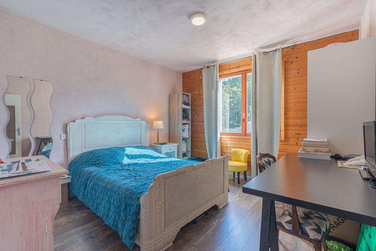 Maison à CHATEAUPONSAC