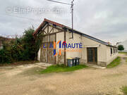 Commerce à HOUILLES