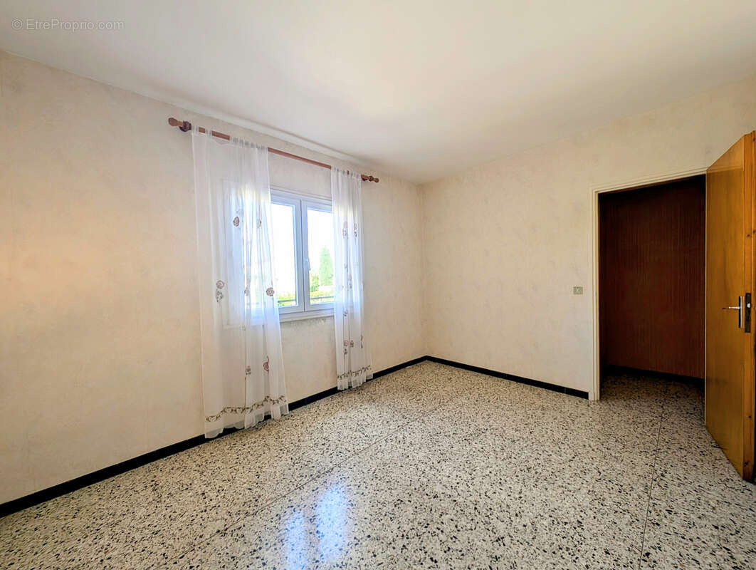 Maison à LEZIGNAN-CORBIERES