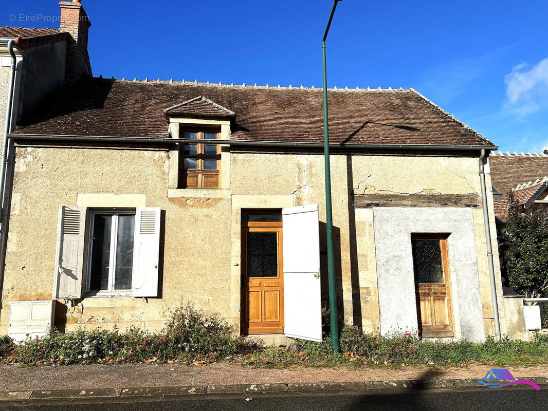 Maison  - Maison à CHATEAUMEILLANT