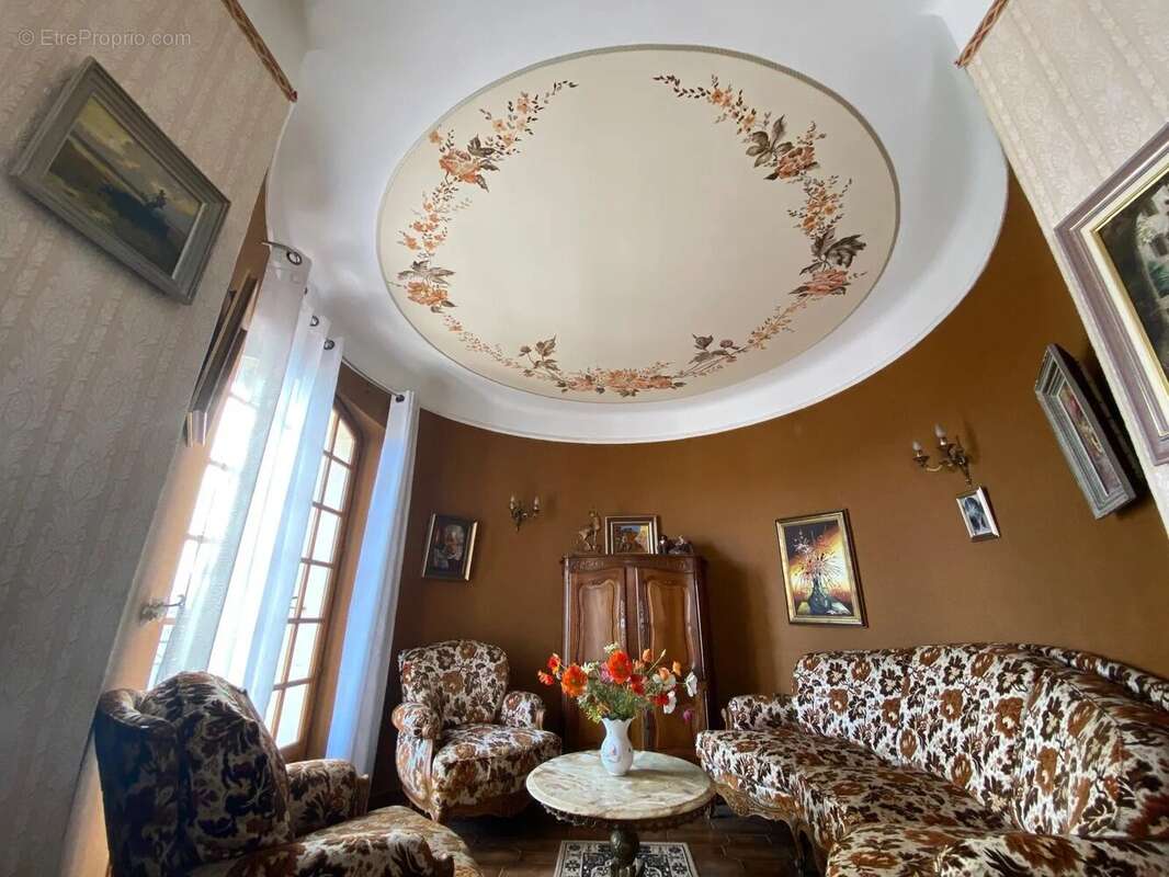 Maison à LA VALETTE-DU-VAR