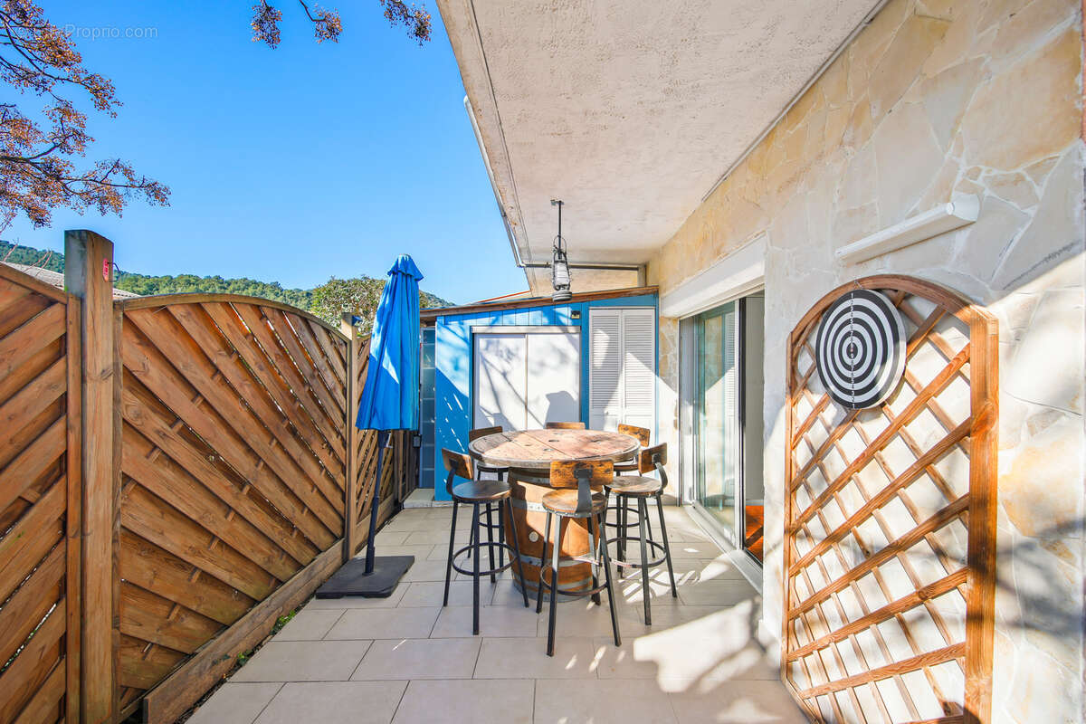 Appartement à HYERES