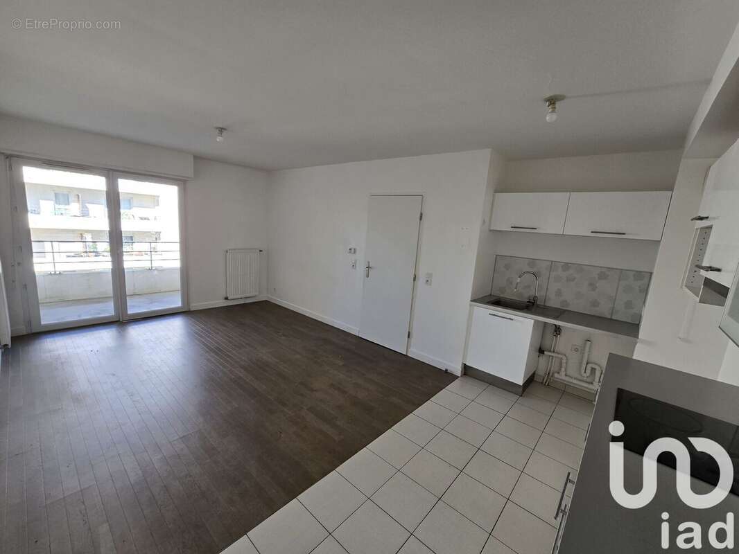 Photo 2 - Appartement à LIEUSAINT