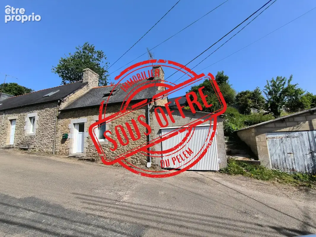 Maison à SAINT-NICOLAS-DU-PELEM