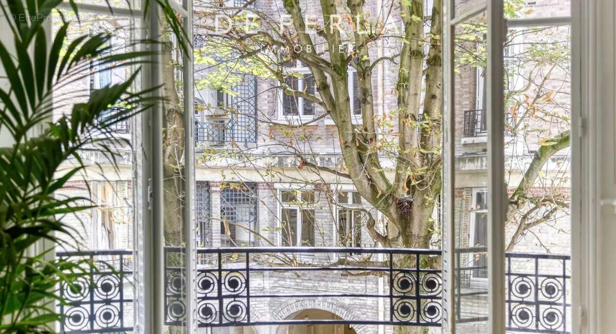 Paris XVI - Trocadéro - Appartement familial et de réception - photo 4