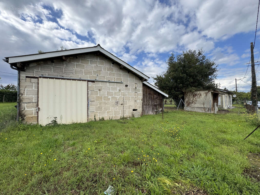Maison à SAINT-PIERRE-DU-PALAIS