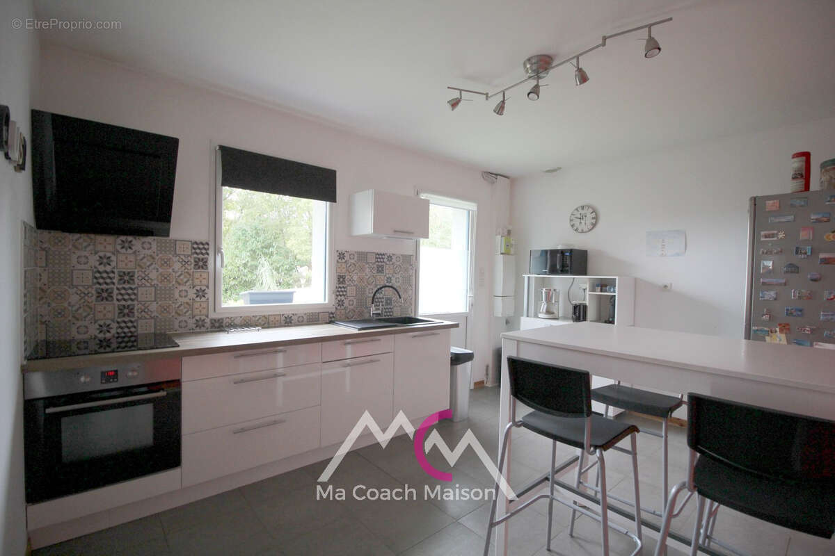 Maison à LA CHAPELLE-DES-MARAIS