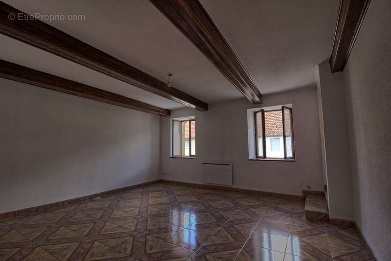 Appartement à CHOISEY