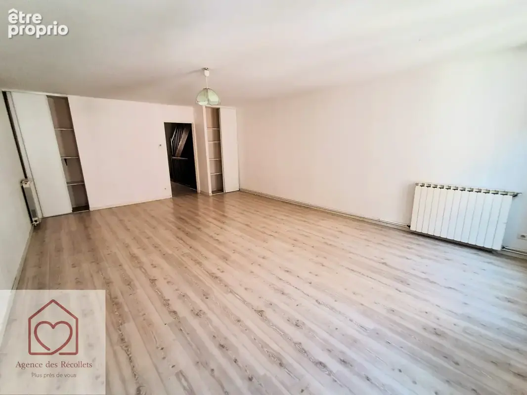 Maison de ville avec garage - photo 2