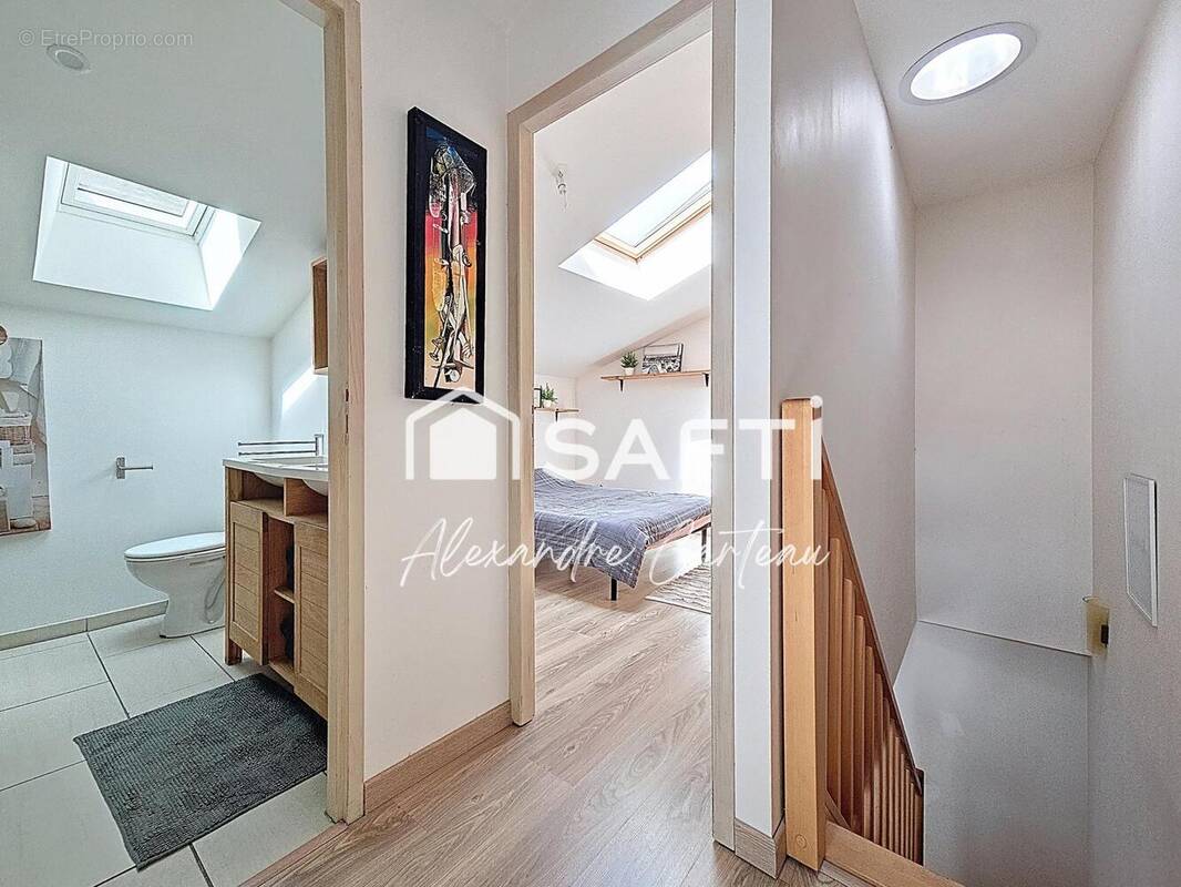 Photo 1 - Maison à CENON