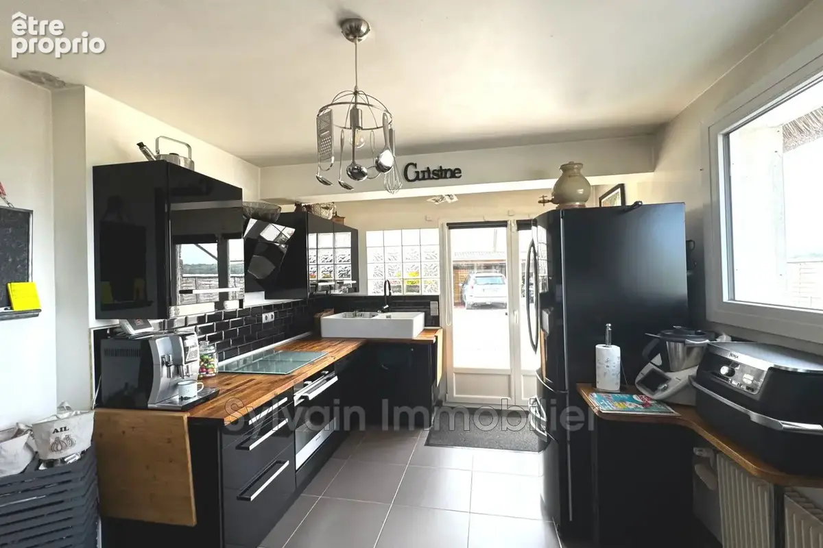 Maison 6 pièces 182 m² à vendre à Breteuil (60120) - photo 5