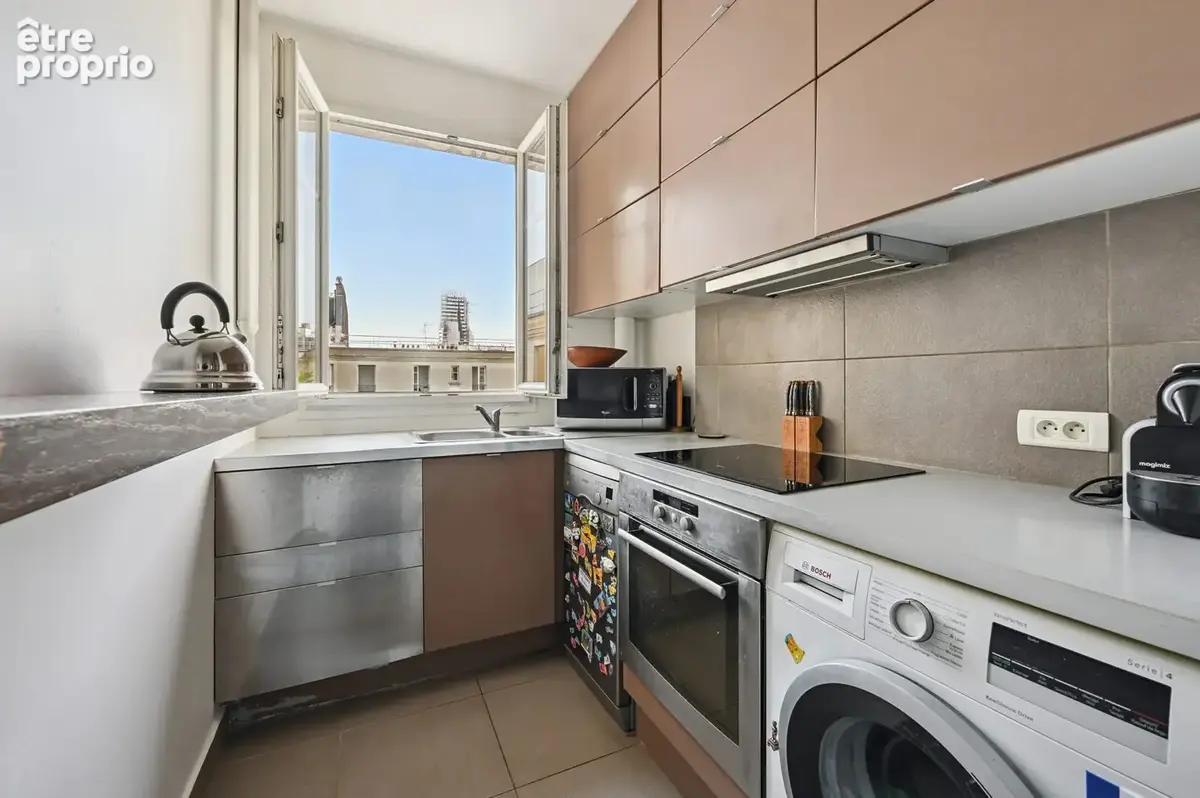 Appartement 3 pièces 59 m² à vendre à Paris-18e (75018) - photo 3