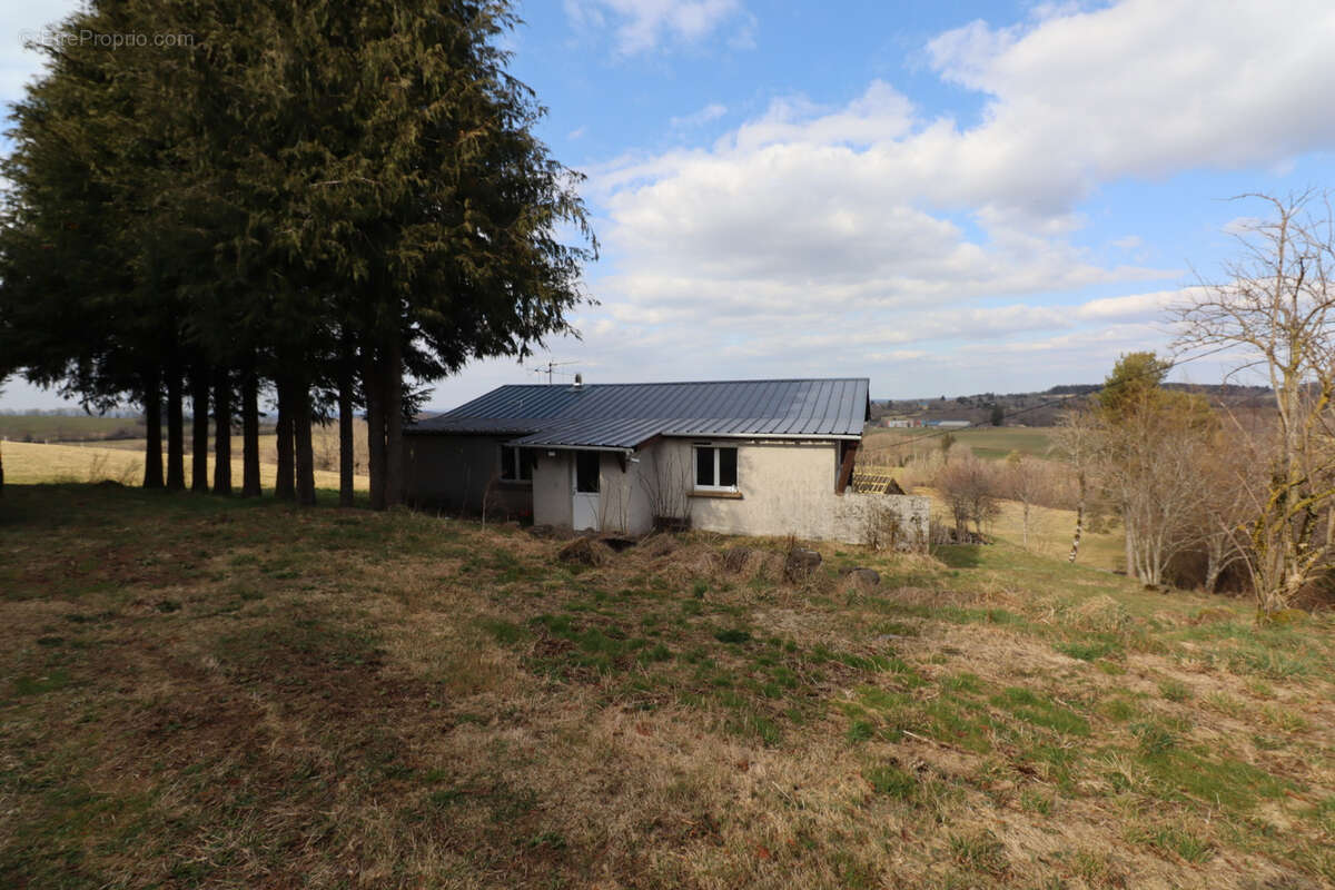 Maison à AVEZE