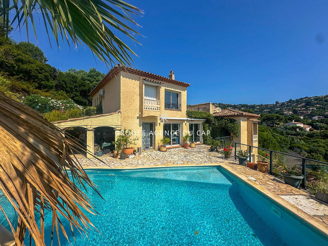 Maison à LES ISSAMBRES