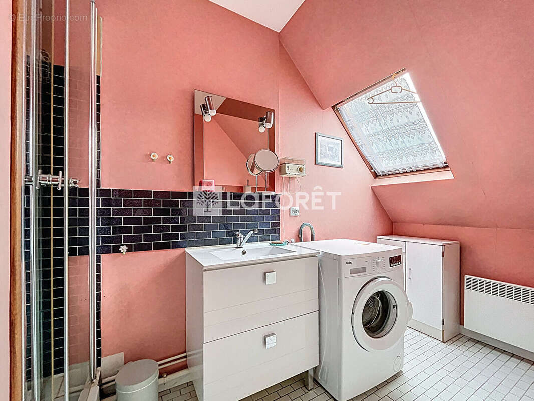 Maison à SAINT-MARTIN-DU-TERTRE