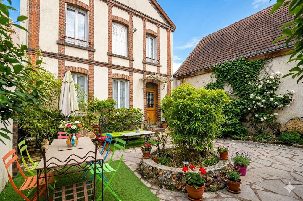 Maison à MAINTENON