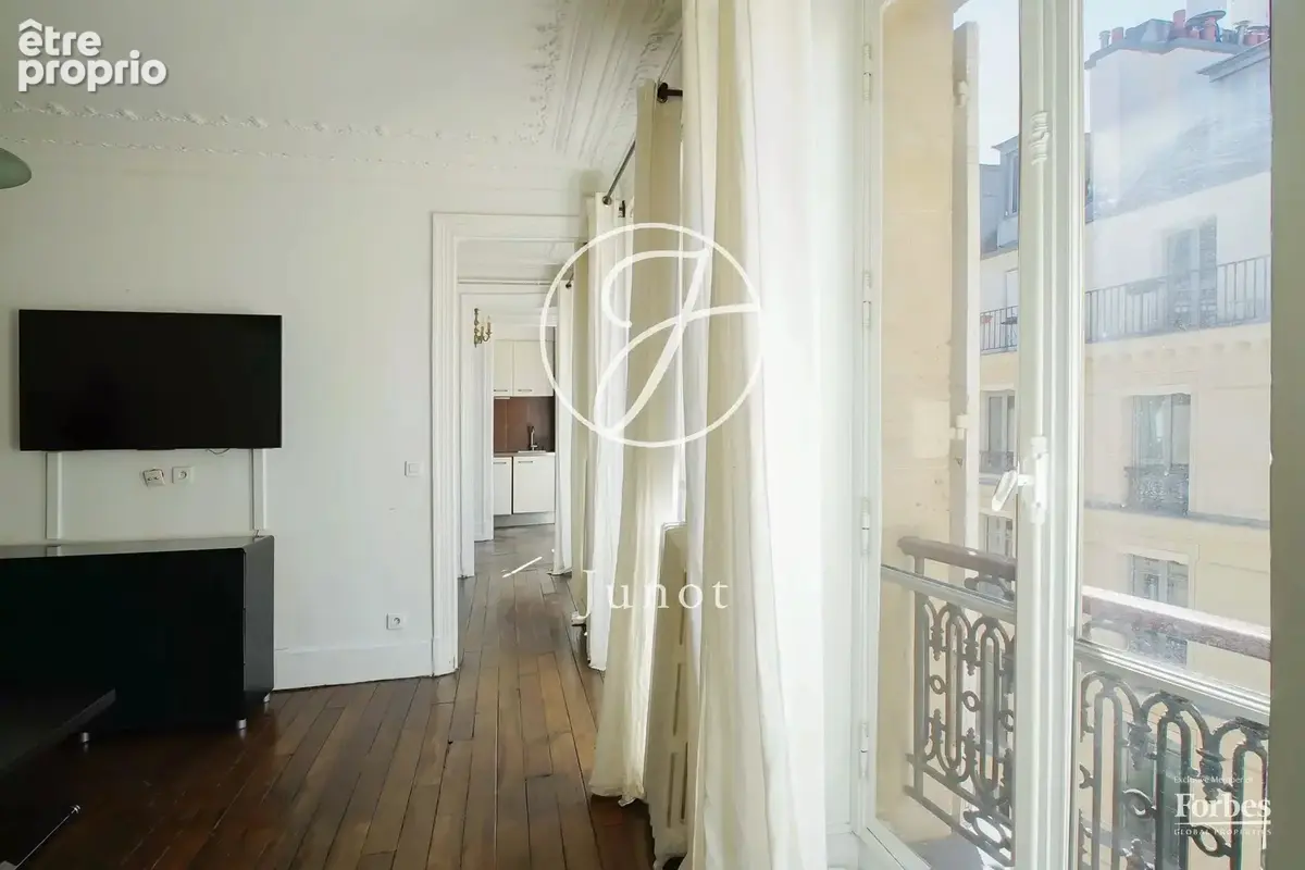Paris 4e -  SAINT PAUL / PLACE DES VOSGES - Appartement - 2 pièces -  41,47m² Carrez  - 1 chambre - photo 11