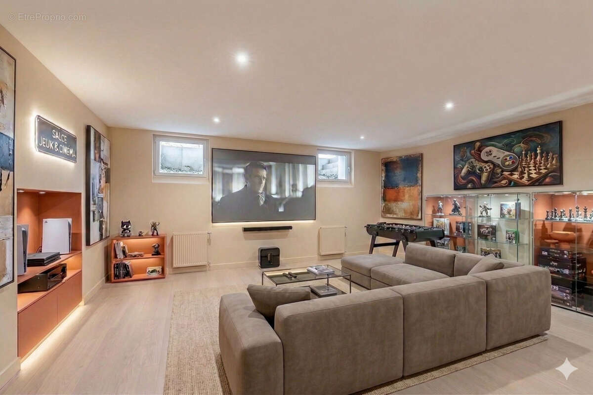 Appartement à PARIS-19E
