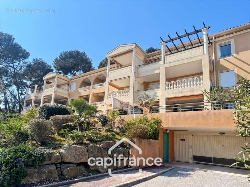 Appartement à HYERES