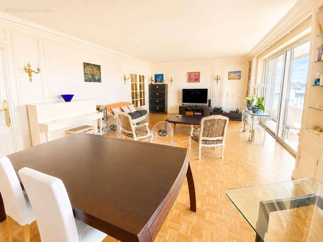 Appartement à PARIS-12E