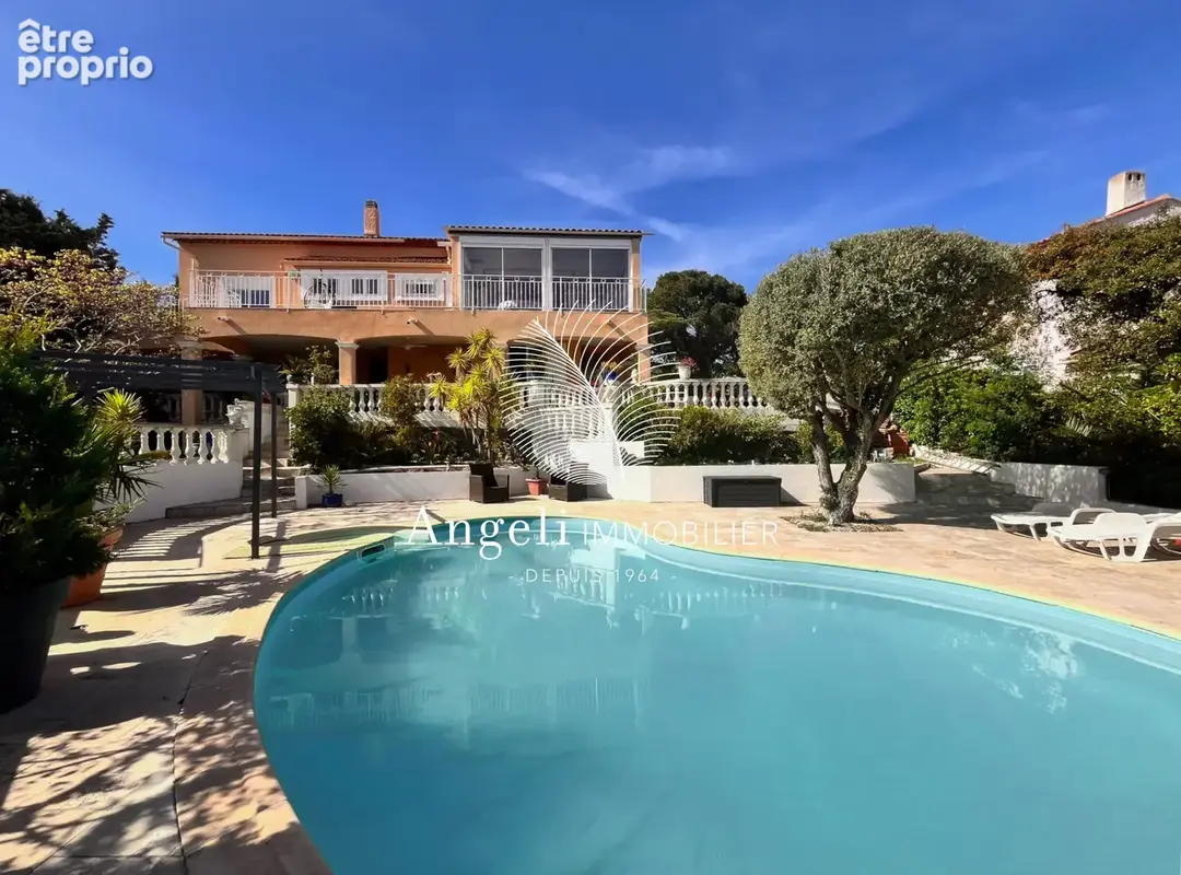 Maison à FREJUS