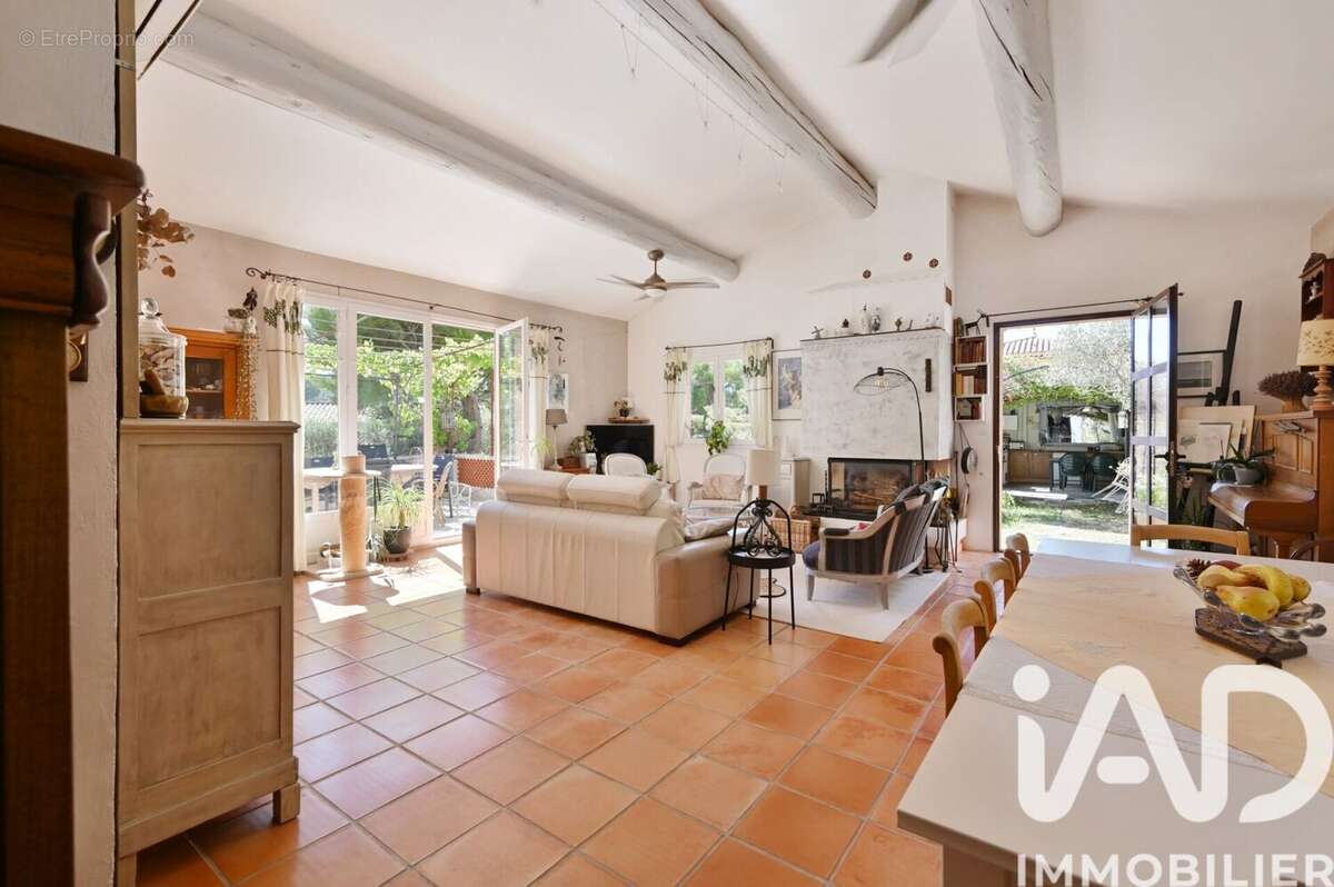 Photo 9 - Maison à CUGES-LES-PINS