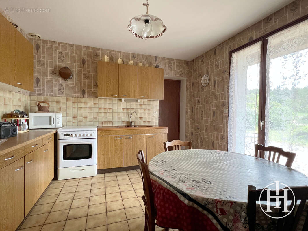 Maison à MEAULNE