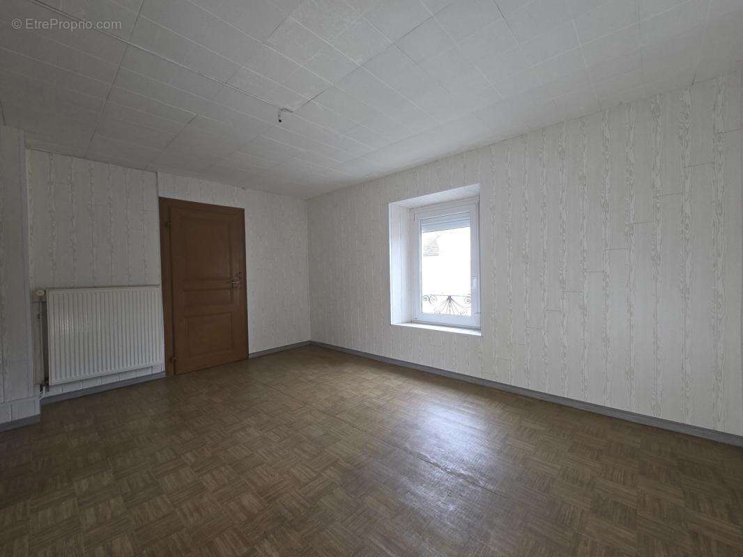 Appartement à FESCHES-LE-CHATEL