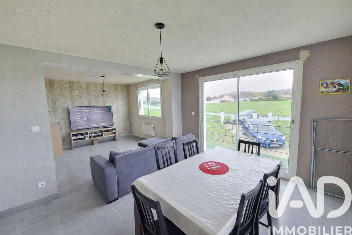 Photo 2 - Maison à AMILLY