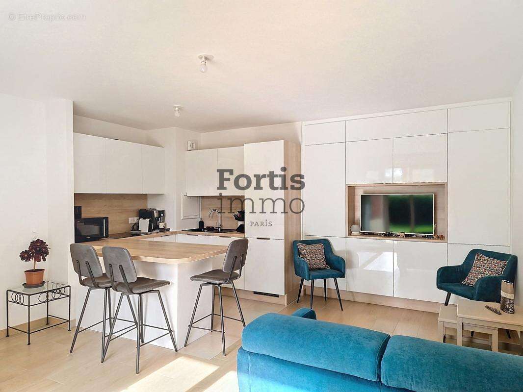 Appartement à LE PLESSIS-ROBINSON