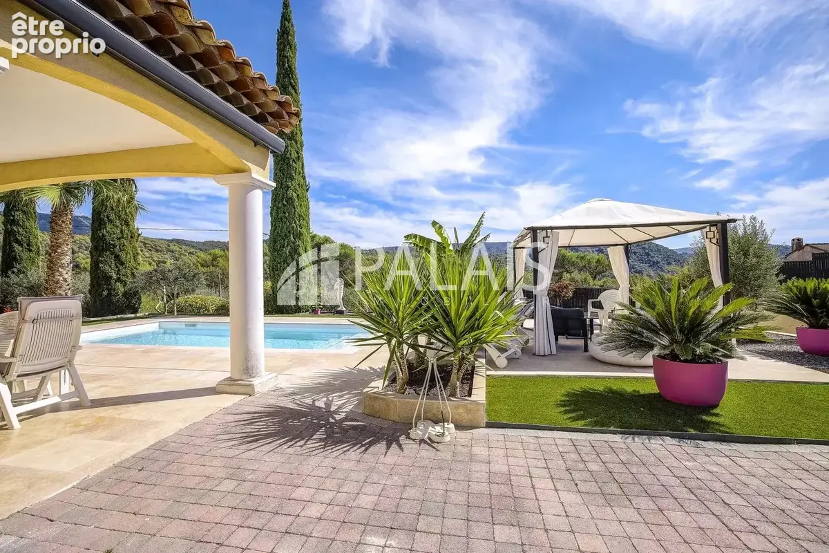 Villa 4P 140 m2 + 60 m2 garage - photo 6