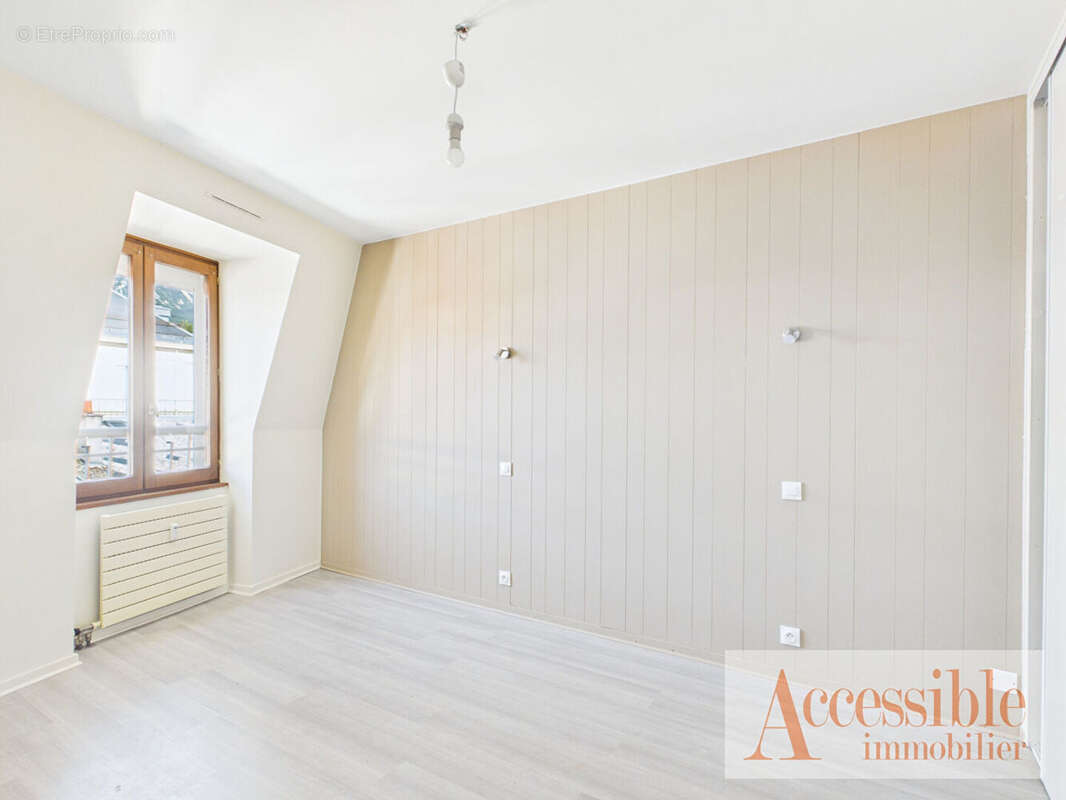 Appartement à AIX-LES-BAINS