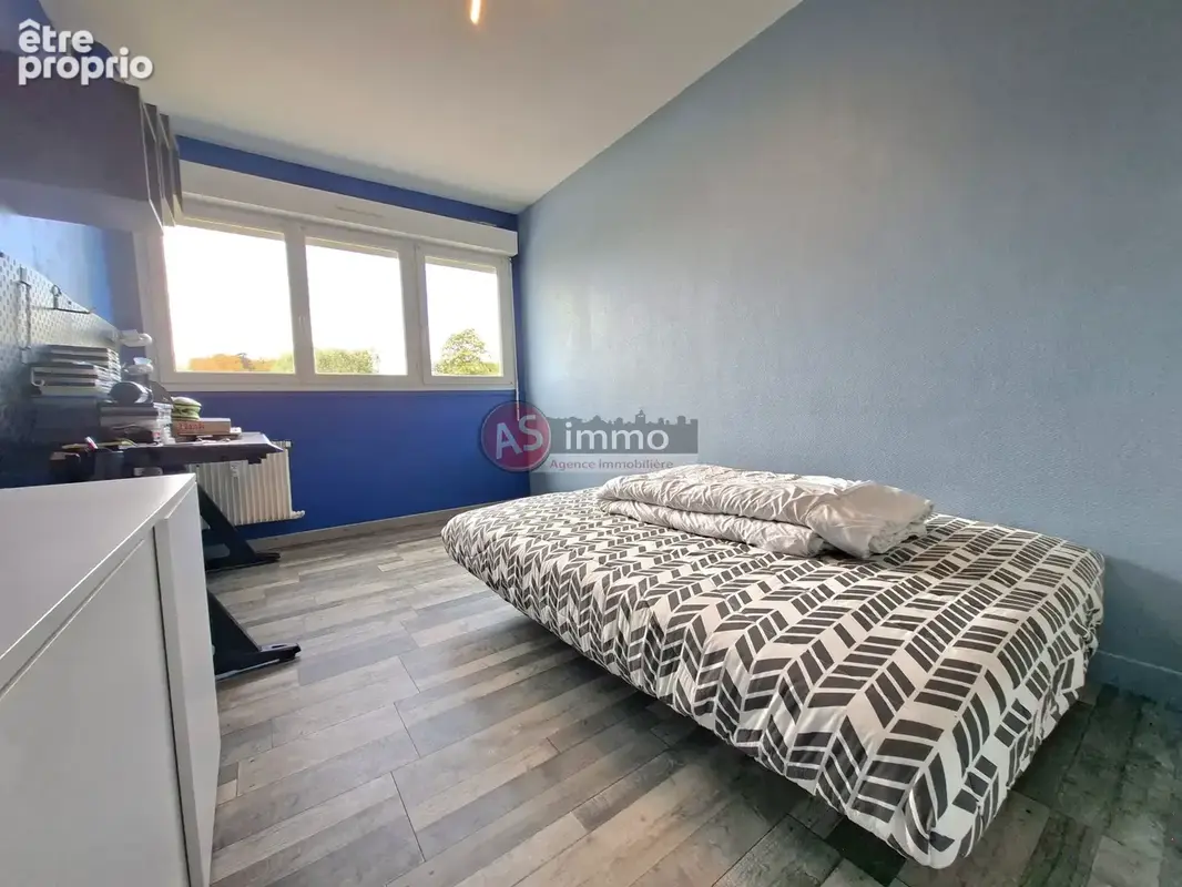 Appartement + cave- Env. 73.12 m2 hab. - 2 chambres - photo 5