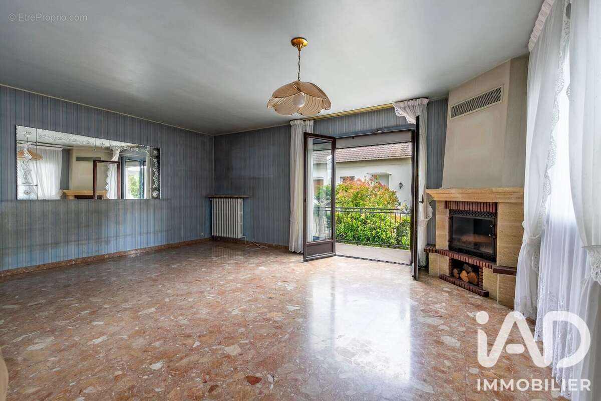 Photo 3 - Maison à TREMBLAY-EN-FRANCE