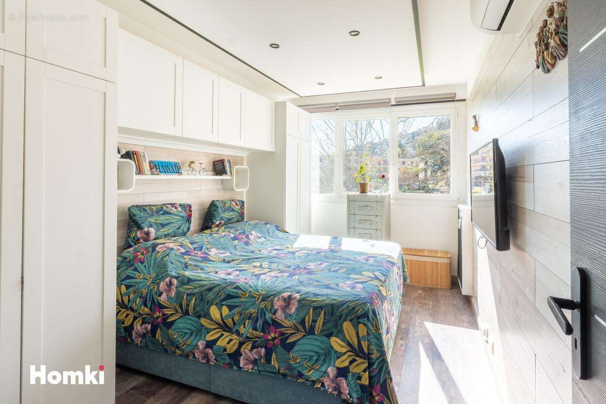 Appartement à MANDELIEU-LA-NAPOULE