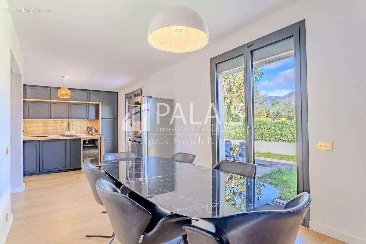 Maison à ROQUEBRUNE-CAP-MARTIN