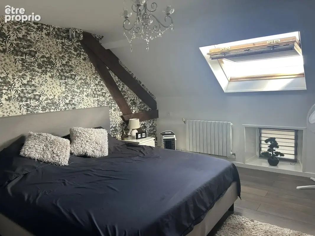 Magnifique maison située au sommet d'une colline, avec 6 chambres et 3 hectares de terrain. - photo 15