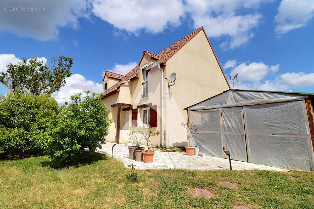 Maison à PIERRELAYE