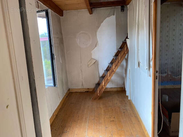 Maison à rénover dans hameau paisible des Combes - photo 5