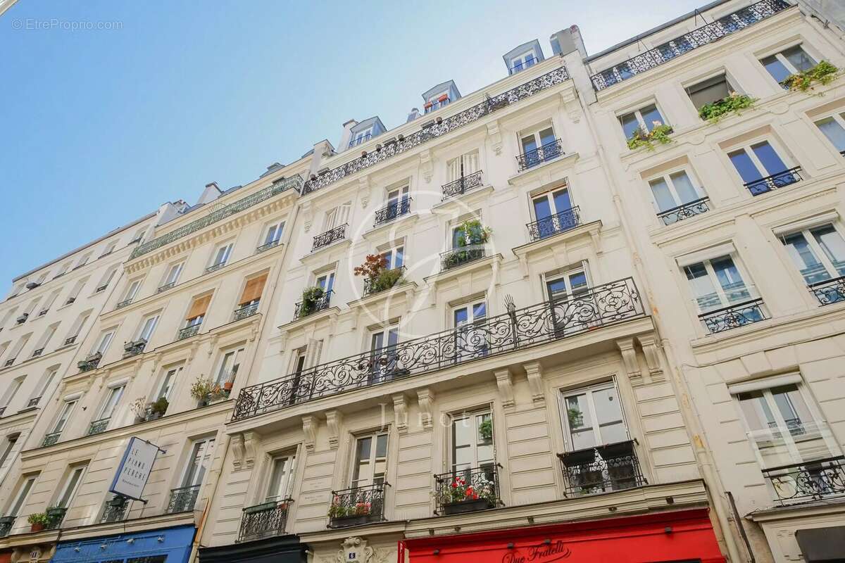 Appartement à PARIS-18E