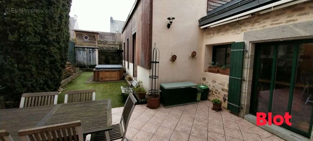 Maison à LANESTER