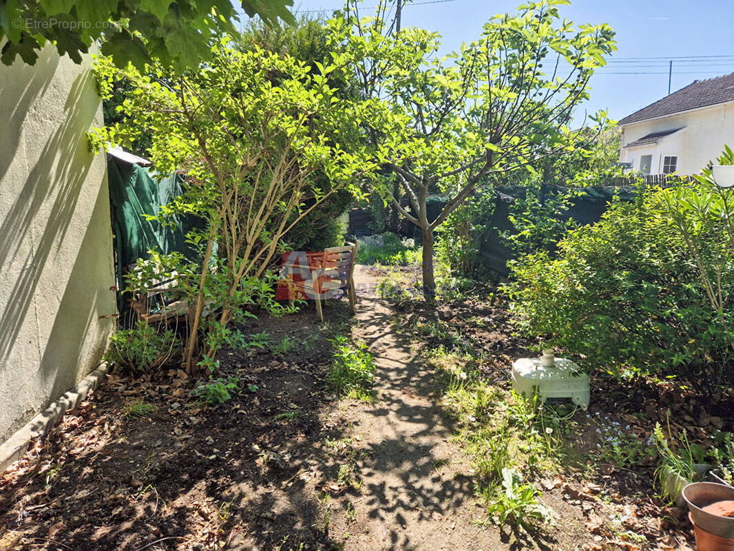 Appartement à SARTROUVILLE