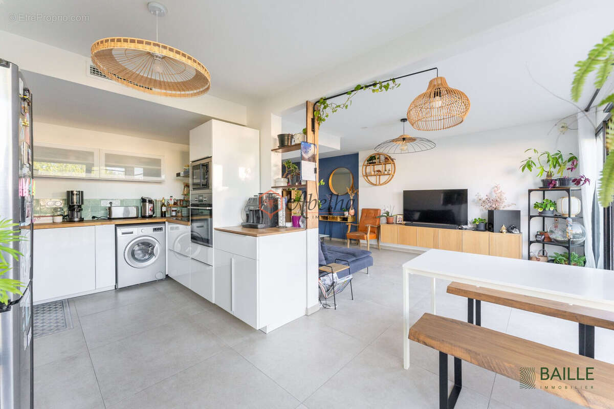 Appartement à MARSEILLE-12E