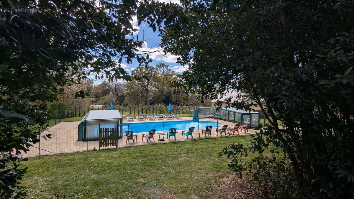 Grande maison en pierres de 265 m²  8 chambres  Fort potentiel d'accueil  Idéal gîte ou grande famille - photo 8