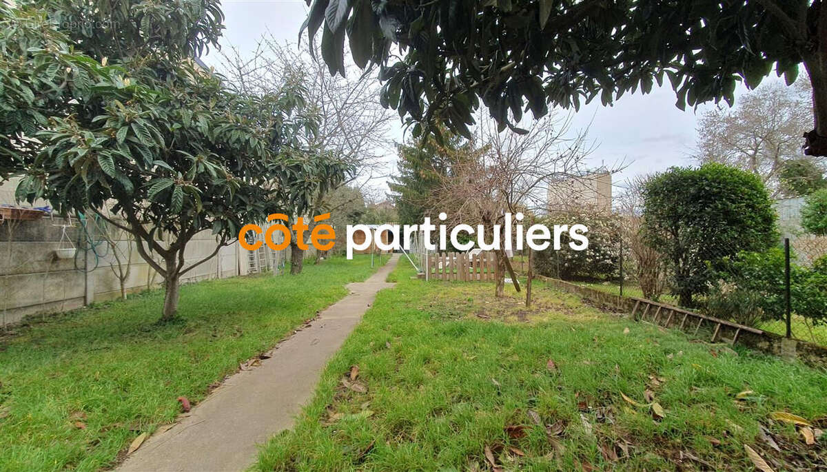 Maison à VILLENEUVE-LE-ROI