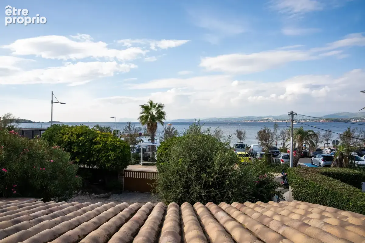 Le Brusc - Maison T5 en bord de mer - photo 12